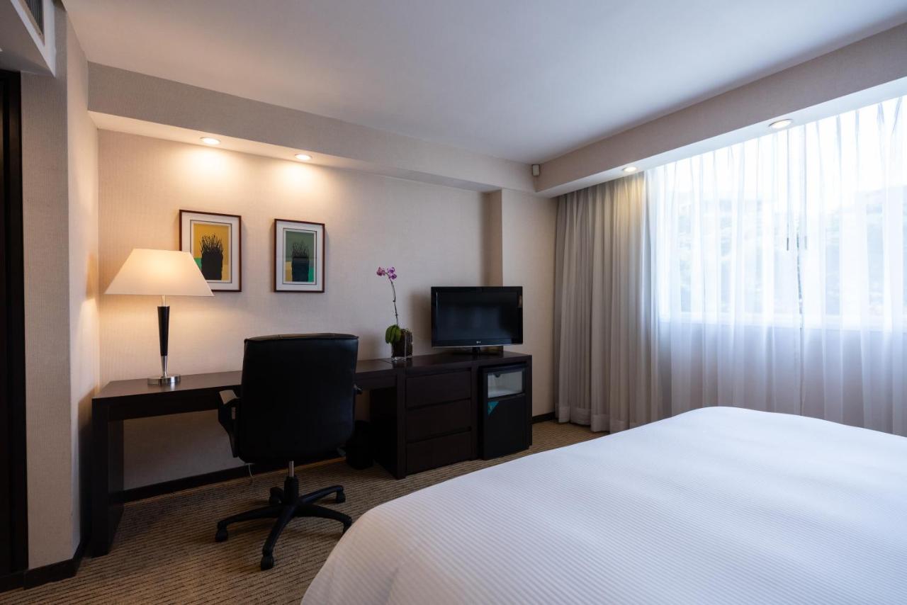 Eurobuilding Hotel&Suites Caracas Exteriér fotografie A room at the hotel